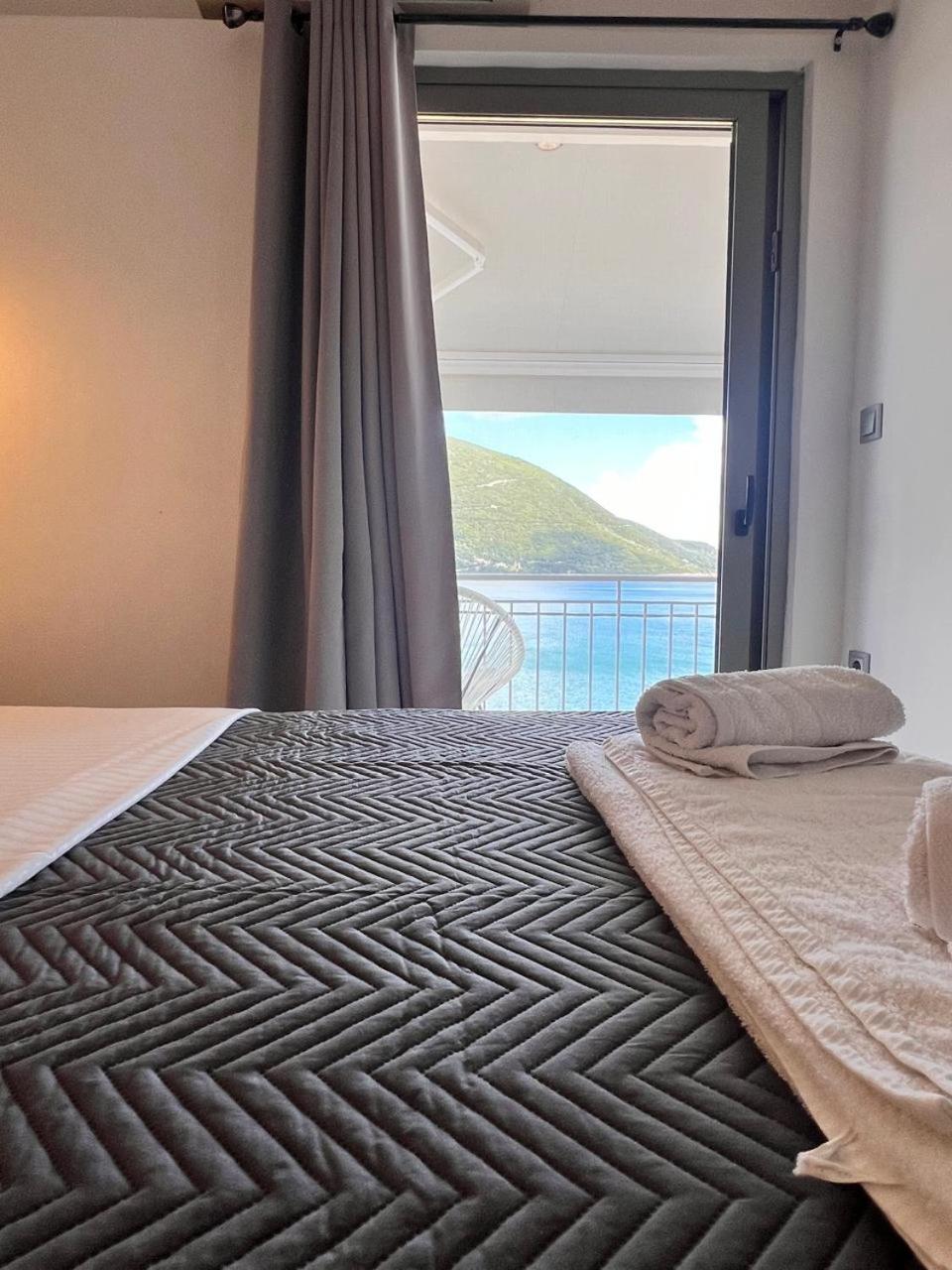 Ponti Bay Apartments Vasilikí Extérieur photo